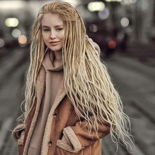 Miniatura 19 de Leeven Extensiones de rastas grises de 40 hebras de 18 pulgadas con terminación única hechas a mano, extensiones de rastas suaves de 0.6 cm