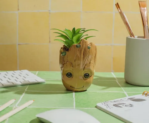 Miniatura 4 de Marvel Studios I Am Groot - Mini maceta de cerámica de 3 pulgadas con suculentas artificiales, maceta pequeña, plantas de interior de imitación