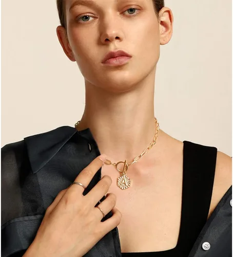 Miniatura 3 de Collar con letra inicial chapada en oro, collar de oro de 18 quilates para mujer