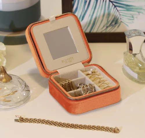 Miniatura 5 de BLUTETE Joyero de viaje organizador de terciopelo con anillos de espejo, aretes, collares, caja organizadora de almacenamiento (naranja)