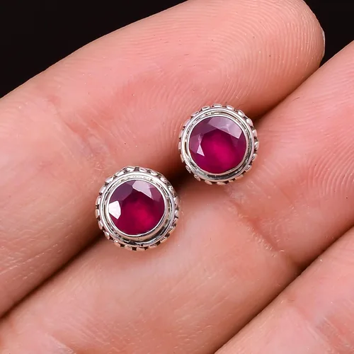 Miniatura 10 de Round Gemstone Stud Design 2