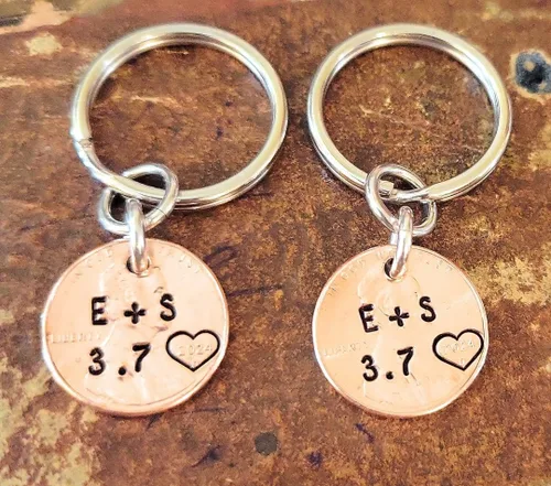 Miniatura 7 de Tucker's Trinkets And Treasures Personalized Anniversary Year Penny Key Chain, Anniversary Date, Name, Initials, Personalized