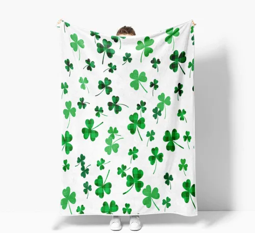 Miniatura 4 de MERCHR Manta Feliz Día de San Patricio, Mantas y Sobres de Hojas de Trébol Verde, Mantas Super Suave y Acogedoras para Decorar la Primavera en Cama