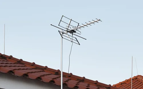 Miniatura 5 de Antena HDTV digital amplificada para exteriores - Rango de 120 millas - Amplificador incorporado - Rendimiento en UHF/VHF - Cable coaxial RG6 de 40