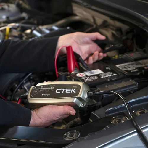 Miniatura 7 de CTEK 40-658 NXT 5 Cargador de batería y mantenedor completamente automático de 4.3 amperios 12V