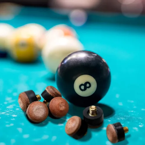 Miniatura 7 de Deekin 30 puntas de palo de billar de 0.472 in/0.512 in, puntas de rosca o casquillos de nailon de repuesto, accesorios para palos de billar Marrón