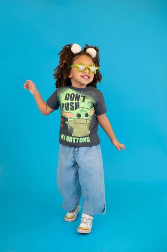Miniatura 3 de STAR WARS The Mandalorian The Child - Conjunto de camiseta atlética y pantalones cortos de malla para bebés a niños grandes