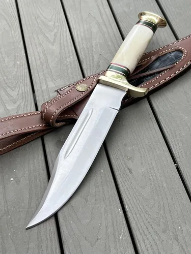 Miniatura 5 de Poshland Cuchillo de caza personalizado hecho a mano de acero D2 de 12.5 pulgadas - Mango de hueso de agarre perfecto con herraje de latón (REG-225)