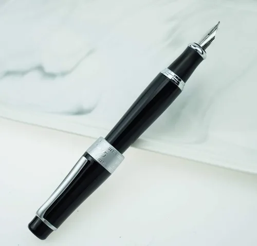 Miniatura 5 de Asvine Charlie Chaplin - Pluma negra conmemorativa Fude de caligrafía china, pluma estilográfica negra de punta doblada fina a ancha por Duke