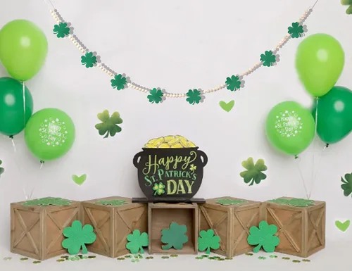 Miniatura 5 de Cartel de decoración temática de trébol de la suerte, suministros para fiesta del día de San Patricio, guirnalda de trébol de 4 hojas