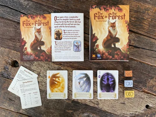 Miniatura 2 de Renegade Game Studios Fox in the Forest Deluxe - Juego de cartas para 2 jugadores, juego de estrategia de cuento de hadas con tarjetas de aluminio