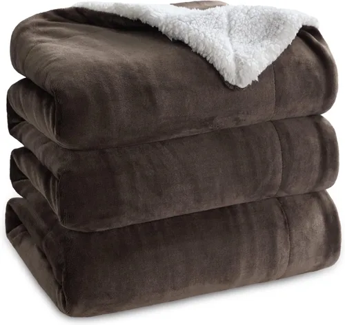 Miniatura 31 de Bedsure GentleSoft - Manta de forro polar Sherpa para sofá, manta de Navidad gruesa y cálida para invierno, manta de felpa suave y esponjosa como