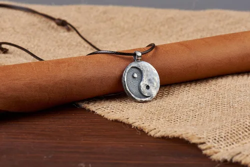 Miniatura 7 de Collar Yin Yang para hombre, joyería colgante de alta calidad de aspecto antiguo, regalos de Yin Yang, joyería vikinga para hombres