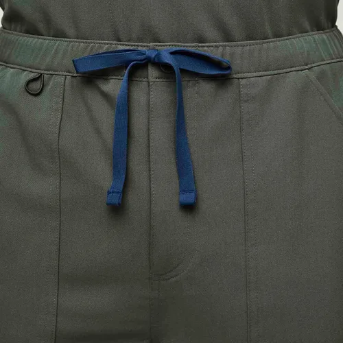 Miniatura 4 de Pantalones de limpieza tipo cargo FIGS Cairo, ajuste clásico de pierna recta