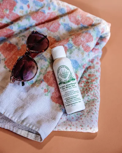 Miniatura 4 de HERBAL ALOEFORCE THE SKIN GEL 4OZ. BOTELLA