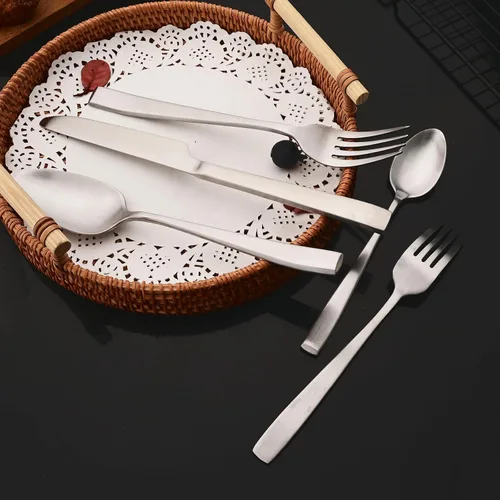 Miniatura 8 de JASHII Juego de 4 cuchillos de cena de 9.05 pulgadas, acero inoxidable 304 chapado en titanio, cuchillos de mesa de plata mate, esparcidor