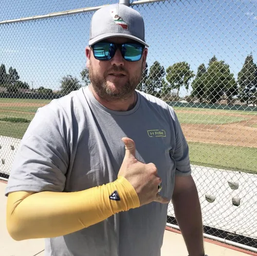 Miniatura 7 de B-Driven Sports Sleeve Pro-Fit - Manga de compresión para hombres y mujeres - Manga de brazo de baloncesto y voleibol - Individual Galaxia