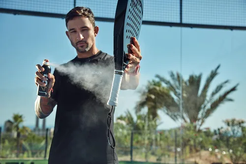 Miniatura 3 de 4on Total Grip Spray – Spray antideslizante para mejorar tu agarre. Eficaz para pádel y pickleball – Proporciona el máximo agarre y fricción