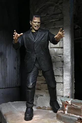 Miniatura 4 de Universal Monsters - Ultimate Frankenstein's Monster (color) Figura de acción a escala de 7 pulgadas