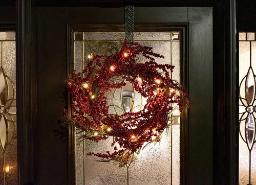 Miniatura 3 de Red Co. Corona de Navidad iluminada de 22 pulgadas con arándanos rojos, luces LED a pilas con temporizador