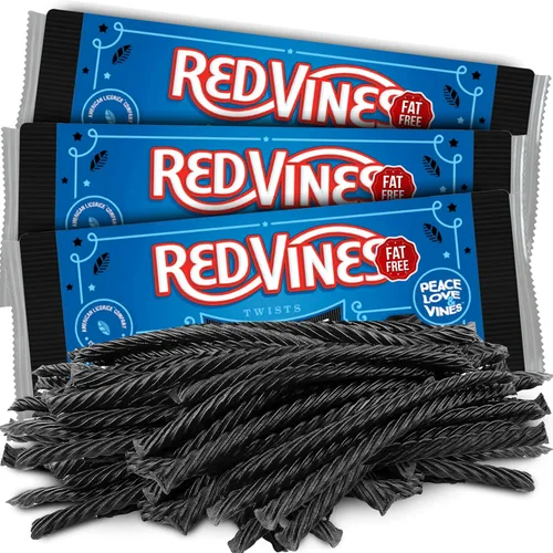 Miniatura 9 de RedVines - Regaliz rojo a granel, paquete de 3, giros originales de regaliz rojo, regaliz suave y masticable, dulces de San Valentín a granel, sin