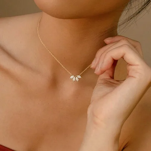 Miniatura 4 de HANLI Diamond Necklaces for Women Dainty Gold Necklace 14K Gold Plated Simple CZ Moon Star Pendant Necklace Trendy Gold Necklace Jewelry Gifts for