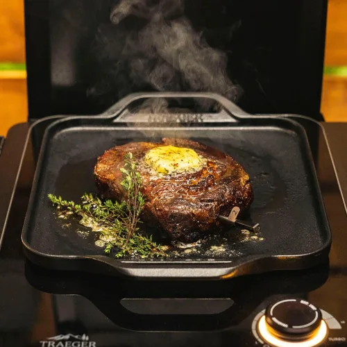 Miniatura 4 de Traeger Grills BAC620 Accesorio de Parrilla de Sartén de Hierro Fundido por Inducción