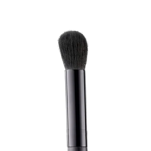 Miniatura 2 de e.l.f. Cepillo corrector impecable, cepillo de forma redonda para un aspecto suave y aerógrafo, ideal para mezclar y resaltar, vegano y libre