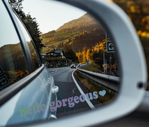 Miniatura 3 de 3x Pegatina para espejo retrovisor de «Hello Gorgeous», accesorio holográfico para coche para mujeres, calcomanía de color láser para vaso