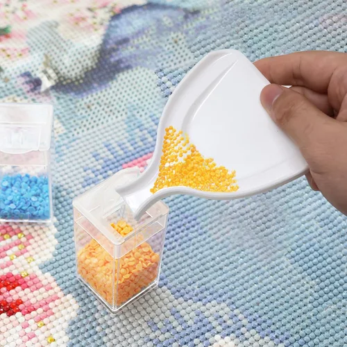 Miniatura 3 de Honbay 2 pinceles de plástico para pintura de diamante con embudo, mini cepillos de limpieza de escritorio para organizador de diamantes o limpieza