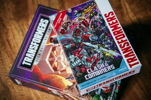 Miniatura 4 de Renegade Game Studios Transformers Deck Building Game Clash of the Combiners Expansión