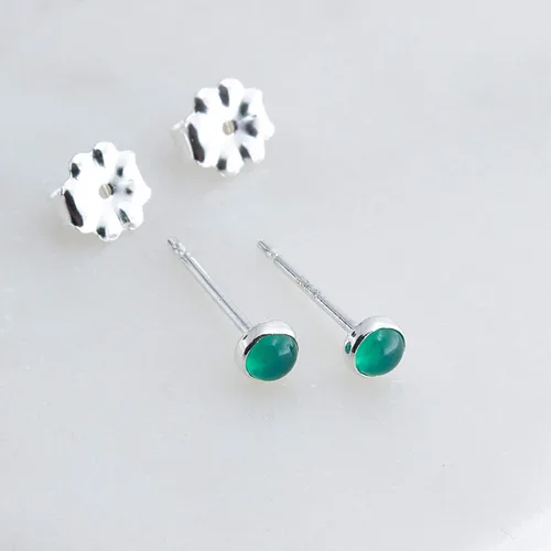 Miniatura 105 de Aretes pequeños de plata de ley para cartílago, tragus, hélix, múltiples piercings hipoalergénicos, piedra natal para mujer, juego de bisel