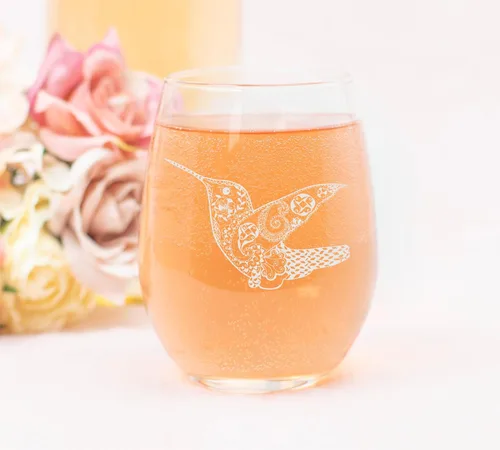 Miniatura 3 de C M Copa de vino sin tallo de 17 onzas, vidrio grabado con láser con diseño de colibrí, regalo para amantes de los colibríes para mujeres y hombres