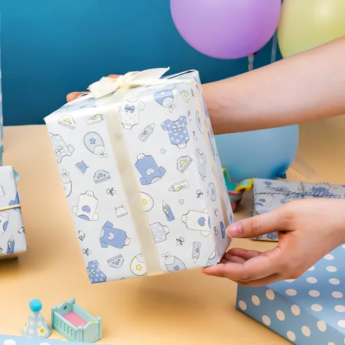 Miniatura 2 de MAYPLUSS Rollo de Papel de Regalo para Recién Nacido - 17 Pulgadas x 4.76 Metros - Lindo Diseño de Snapsuit y Botellas de Bebé Azul para Niño