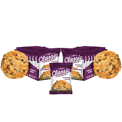 Miniatura 9 de Galletas Classic Cookie suaves horneadas con relleno de crema y galleta, hechas con chips de crema blanca Hershey's® Premier, 2 cajas, 16 galletas