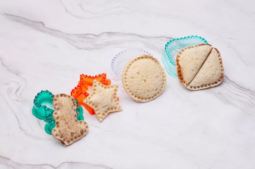 Miniatura 9 de Tovla Jr. Juego de cortador y sellador de sándwiches con soporte para niños, juego de almuerzo definitivo, lindos cortadores de galletas, lonchera