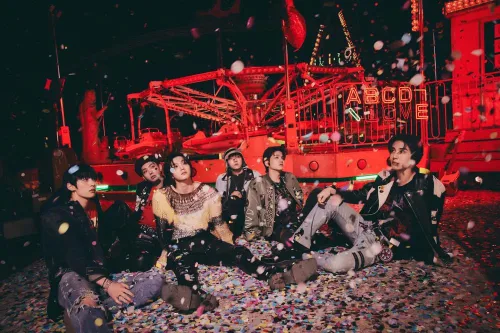 Miniatura 6 de BOYNEXTDOOR POR QUÉ.. 1er álbum EP Póster plegable en paquete+Foto+Postal+Tarjeta Fotos+Pegatina+Seguimiento Sellado BND DAZED Versión