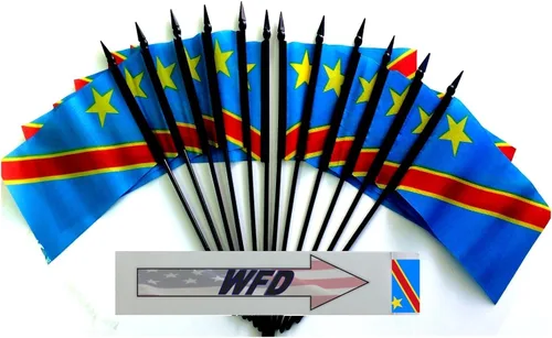 Miniatura 70 de Paquete de 12 banderas de escritorio de oficina en miniatura de poliéster internacional de 4 x 6 pulgadas, 1 docena de banderas pequeñas de 4 x 6
