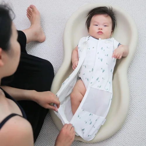 Miniatura 3 de Happiest Baby Sleepea - Manta de 5 segundos, 100 % algodón orgánico, diseñada por médicos que promueve el desarrollo saludable de la cadera, paquete