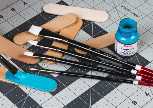 Miniatura 4 de Angelus Juego de pinceles de pintura redonda plana angular para artista, juego de pinceles de pintura acrílica para zapatos (5 piezas)