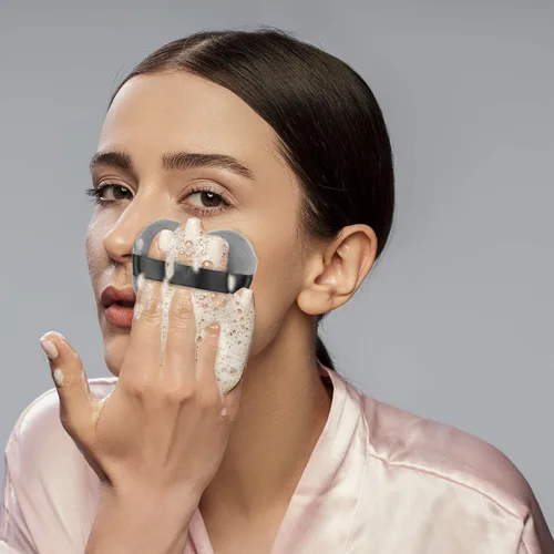 Miniatura 7 de OIIKI 4 esponjas de maquillaje, esponja de poliéster en polvo, esponjas, limpiador de licuadora, en forma de amor con correa, para cosméticos