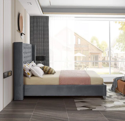 Miniatura 6 de Meridian Furniture – Cama con respaldo de terciopelo abotonado, Aiden-Q-Aiden, con recortes cromados con forma de cabezal de clavos y patas Gris
