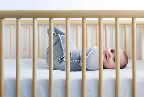 Miniatura 5 de Love to Dream - Saco de dormir Swaddle Up para bebés, manta calmante para recién nacidos, mejora el sueño, ajuste cómodo que ayuda a calmar el Gris