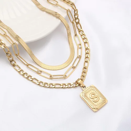 Miniatura 6 de Joycuff - Collar con dije de letra inicial, chapada en oro de 18 quilates, medallón rectangular con alfabeto cuadrado, hecho a mano, de acero