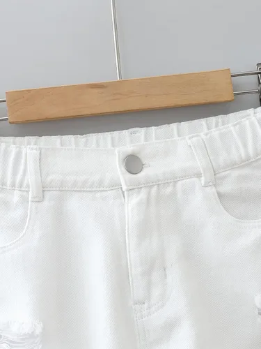 Miniatura 4 de OYOANGLE Pantalones cortos de mezclilla de pierna recta con dobladillo rasgado y bolsillo para niña