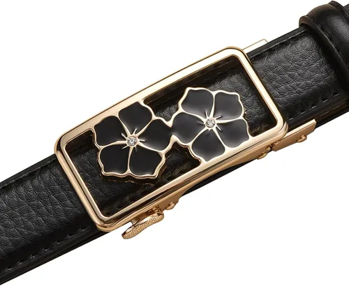 Miniatura 339 de Cinturón de cuero clásico con hebilla de metal para mujer con vestido de jeans