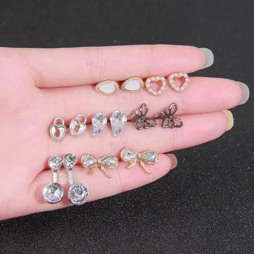 Miniatura 2 de Juego de 63 pares de aretes tipo dormilona para mujer, hipoalergénicos, variados, con bloqueo de luna, estrellas y perlas de imitación