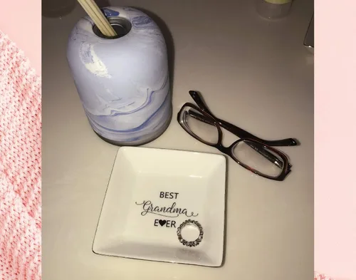 Miniatura 98 de Simply Charmed Amo Mi Abuela – Divertido regalo español para el Día de la Madre para la abuela de cerámica o soporte para anillos – Elegante bandeja