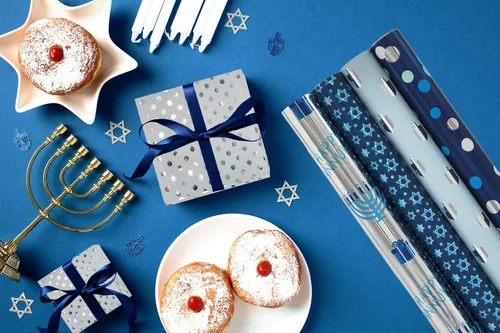 Miniatura 3 de The Dreidel Company Paquete de 4 Papel de Regalo con Diseño Temático de Hanukkah, Rollo de Chanukah de 17.5" X 180" (15 Pies) Pulgadas Hoja Papel