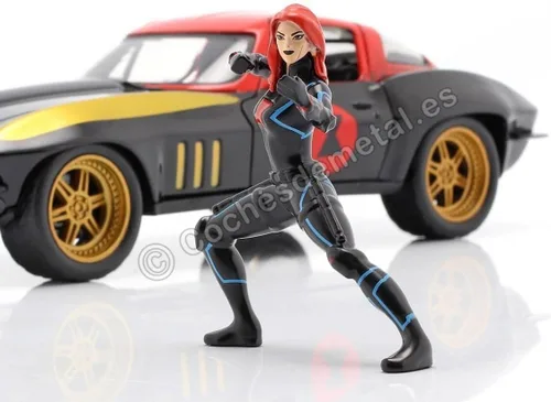 Miniatura 4 de Marvel 1:24 1966 Chevy Corvette - Auto fundido a presión con figura de viuda negra de 2.75 pulgadas, juguetes para niños y adultos
